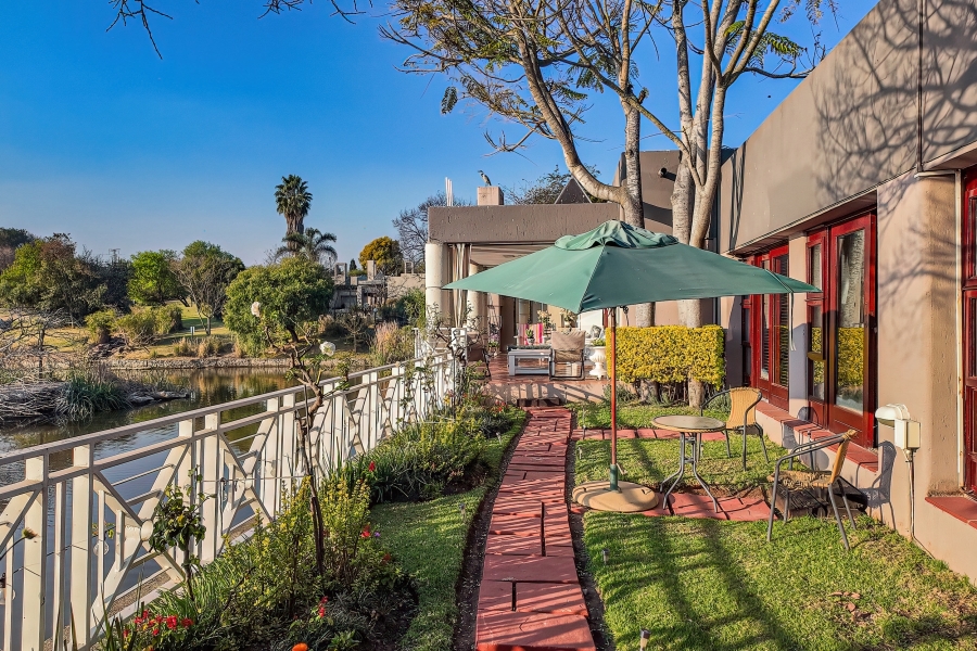 To Let 3 Bedroom Property for Rent in Cedar Lakes Gauteng