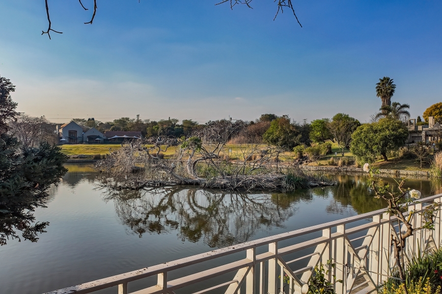 To Let 3 Bedroom Property for Rent in Cedar Lakes Gauteng