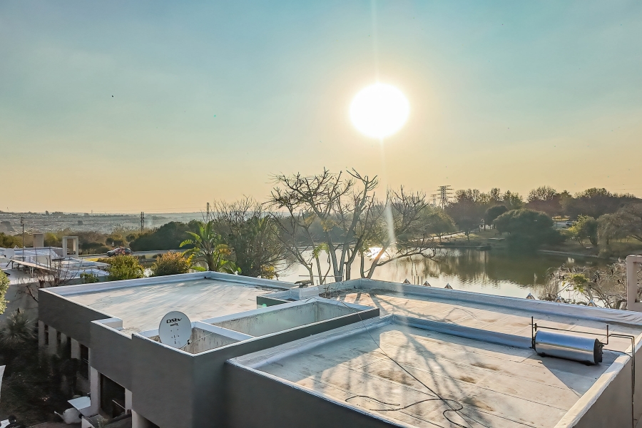 To Let 3 Bedroom Property for Rent in Cedar Lakes Gauteng
