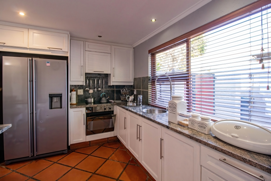 To Let 3 Bedroom Property for Rent in Cedar Lakes Gauteng