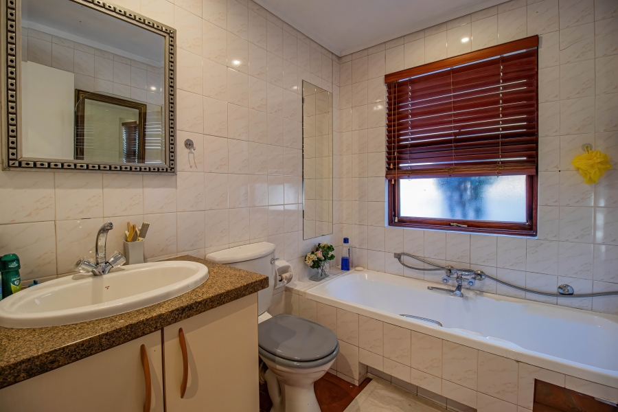 To Let 3 Bedroom Property for Rent in Cedar Lakes Gauteng