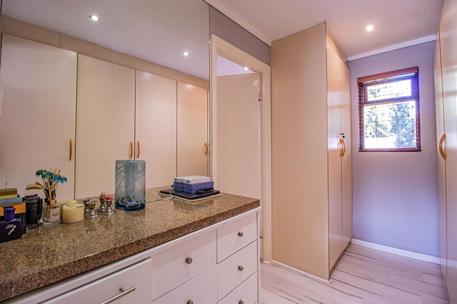 To Let 3 Bedroom Property for Rent in Cedar Lakes Gauteng