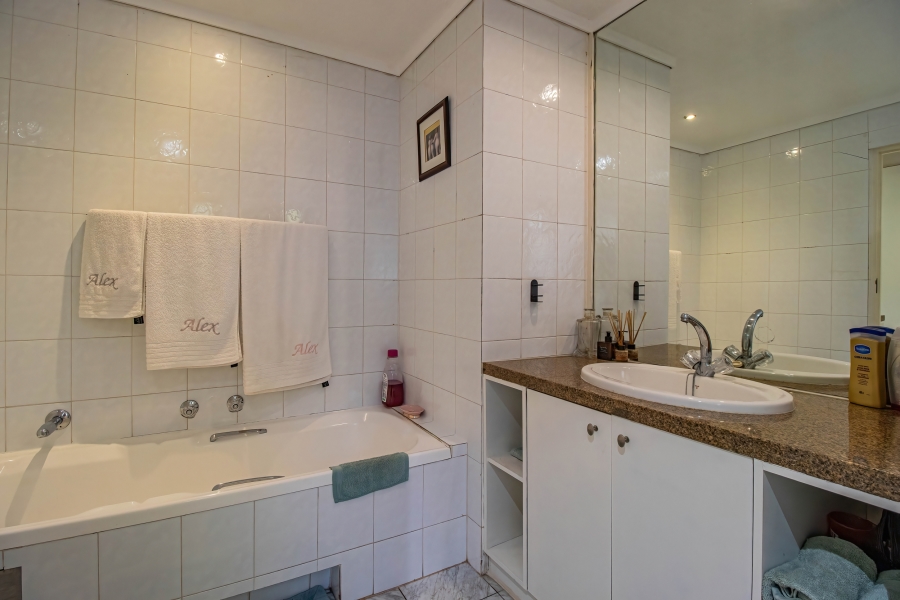 To Let 3 Bedroom Property for Rent in Cedar Lakes Gauteng