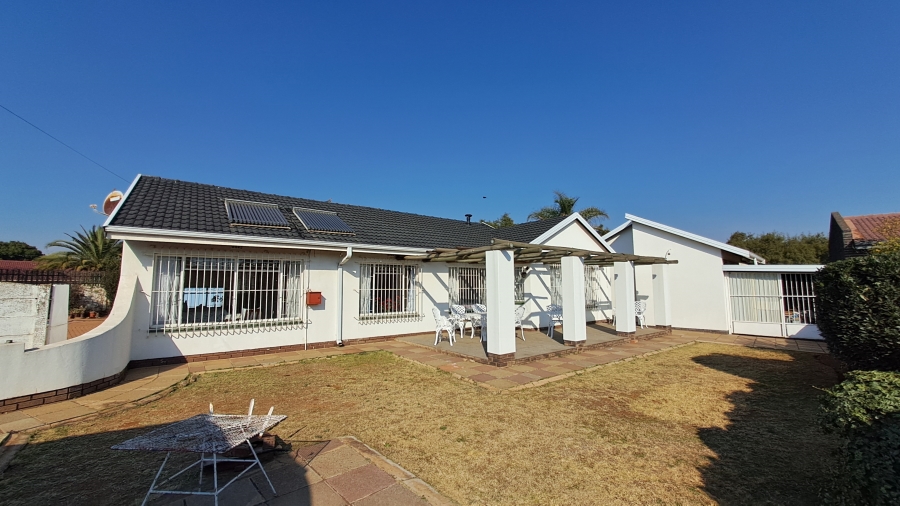 3 Bedroom Property for Sale in Visagie Park Gauteng
