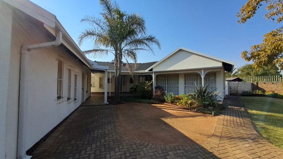 3 Bedroom Property for Sale in Visagie Park Gauteng