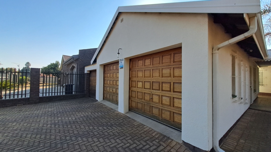 3 Bedroom Property for Sale in Visagie Park Gauteng
