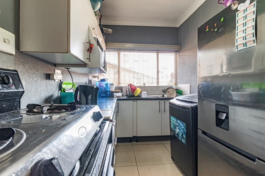 2 Bedroom Property for Sale in Strubenvale Gauteng