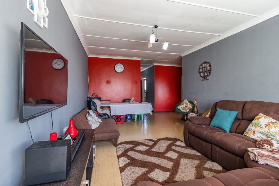 2 Bedroom Property for Sale in Strubenvale Gauteng