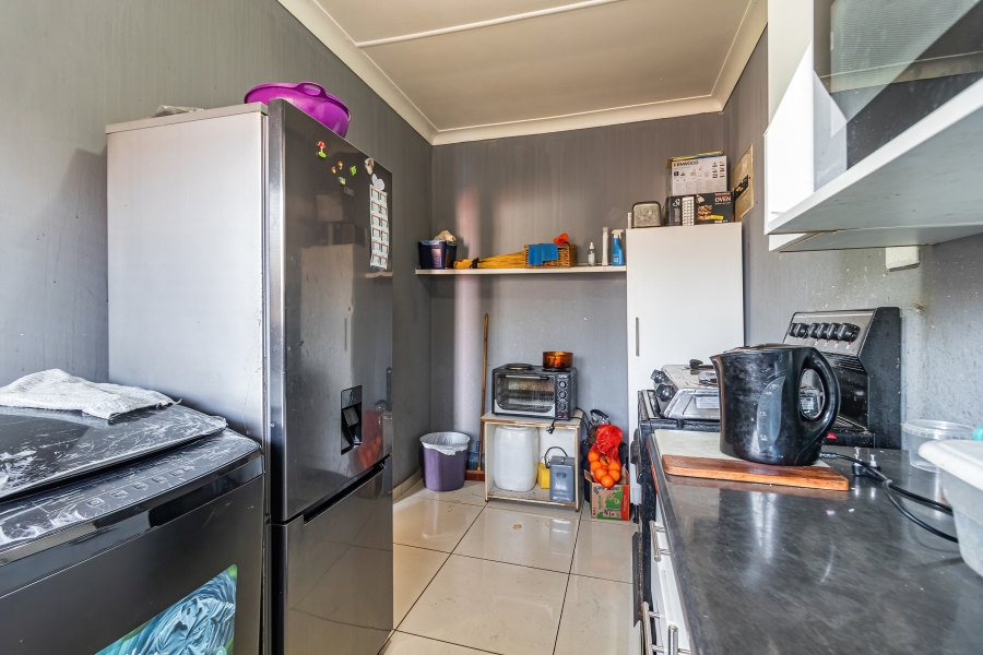 2 Bedroom Property for Sale in Strubenvale Gauteng
