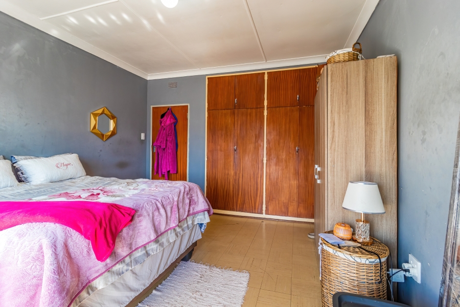 2 Bedroom Property for Sale in Strubenvale Gauteng