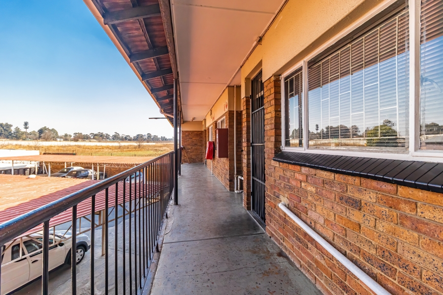 2 Bedroom Property for Sale in Strubenvale Gauteng