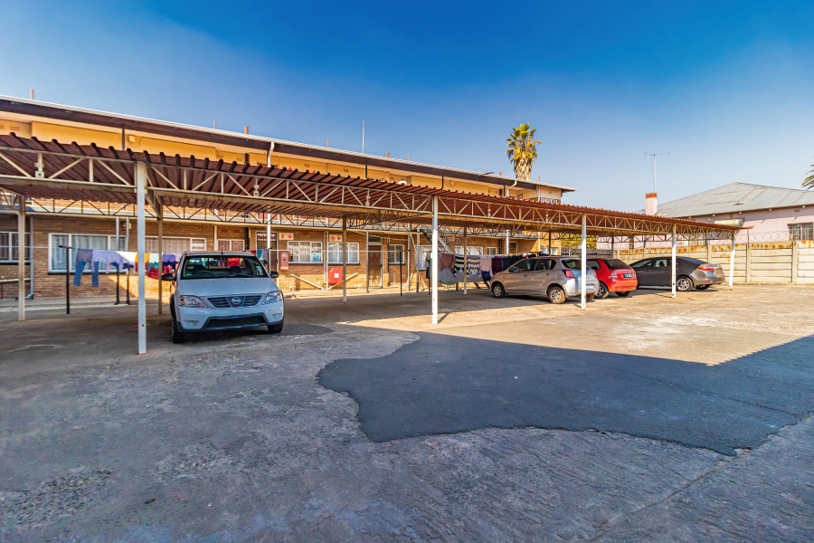 2 Bedroom Property for Sale in Strubenvale Gauteng