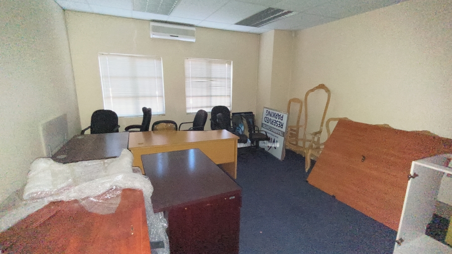 To Let Commercial Property for Rent in Die Hoewes Gauteng
