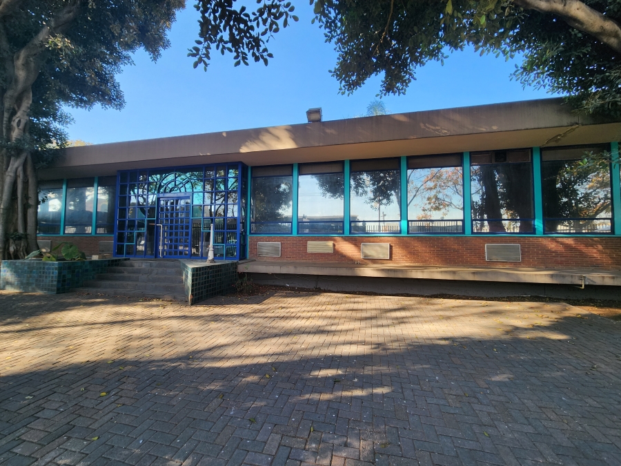 Commercial Property for Sale in Koedoespoort Industrial Gauteng