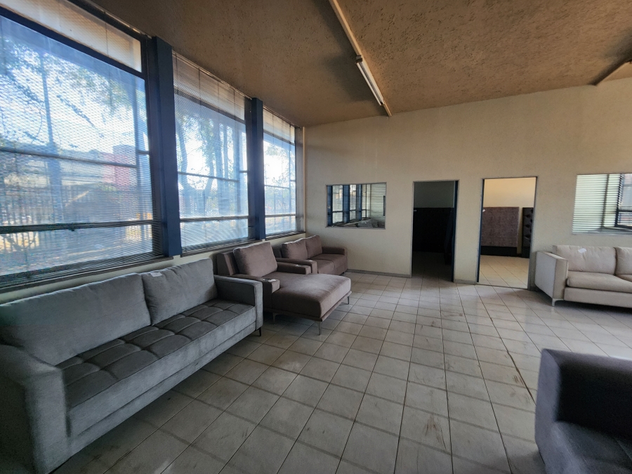 Commercial Property for Sale in Koedoespoort Industrial Gauteng