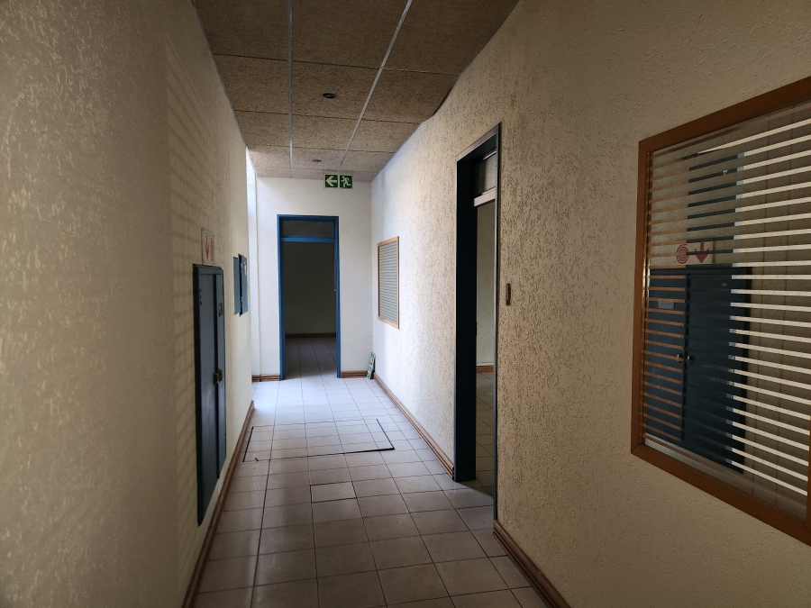Commercial Property for Sale in Koedoespoort Industrial Gauteng