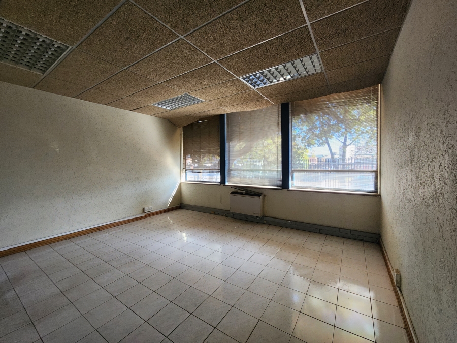Commercial Property for Sale in Koedoespoort Industrial Gauteng