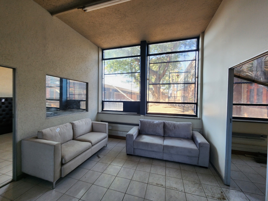 Commercial Property for Sale in Koedoespoort Industrial Gauteng
