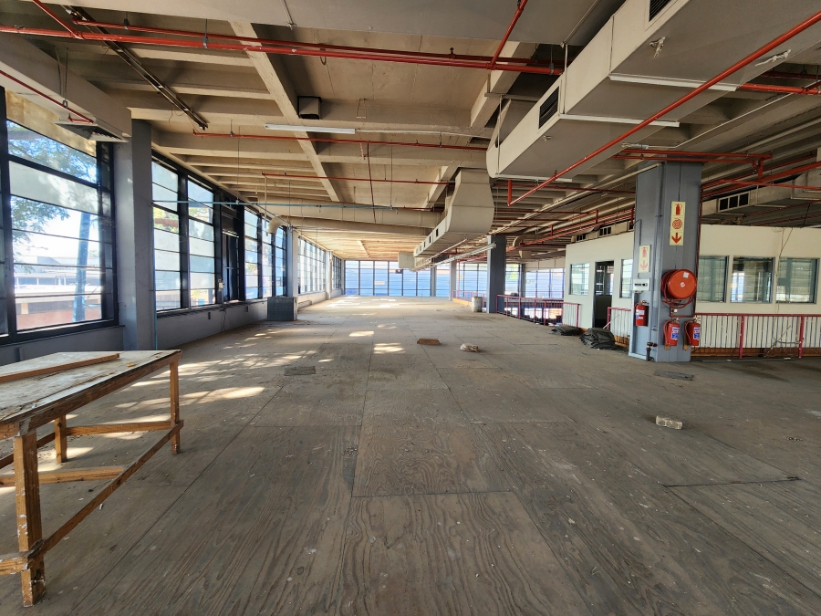 Commercial Property for Sale in Koedoespoort Industrial Gauteng