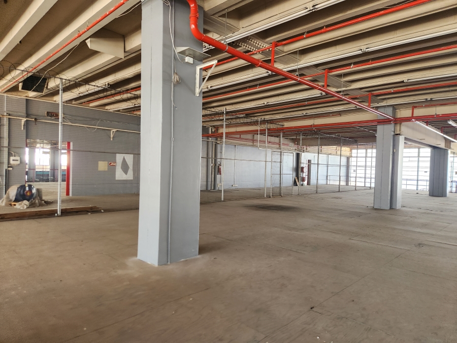 Commercial Property for Sale in Koedoespoort Industrial Gauteng
