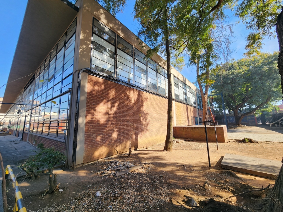Commercial Property for Sale in Koedoespoort Industrial Gauteng