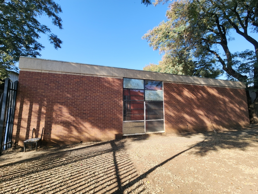 Commercial Property for Sale in Koedoespoort Industrial Gauteng