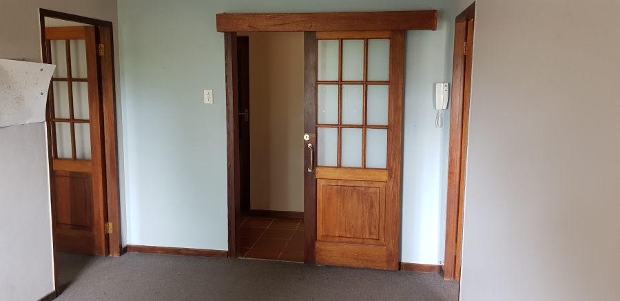 To Let Commercial Property for Rent in Lyttelton Manor Gauteng