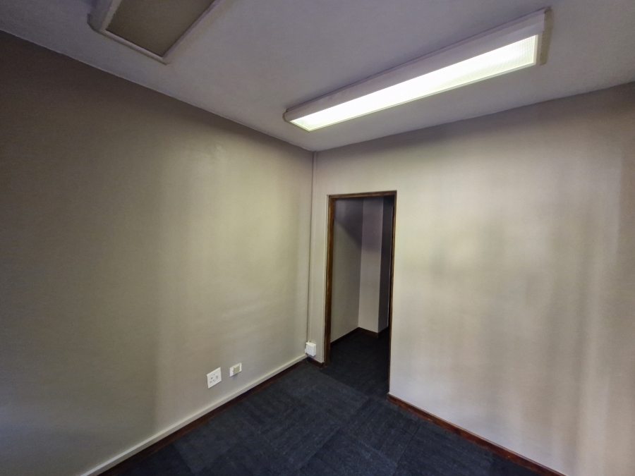 To Let Commercial Property for Rent in Lyttelton Manor Gauteng
