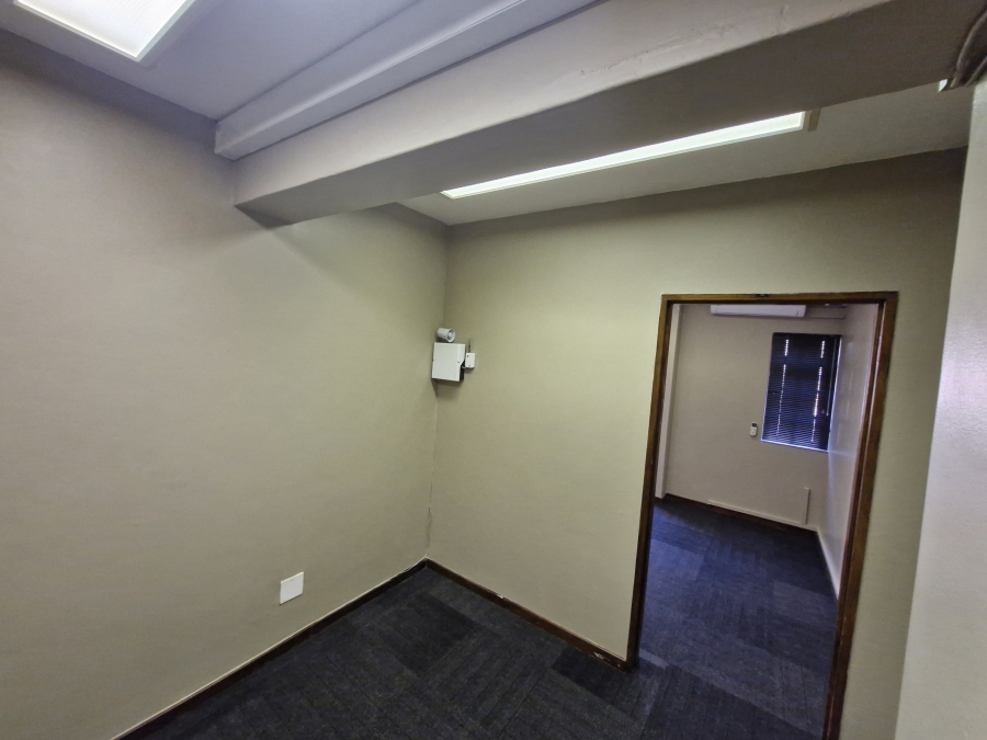 To Let Commercial Property for Rent in Lyttelton Manor Gauteng
