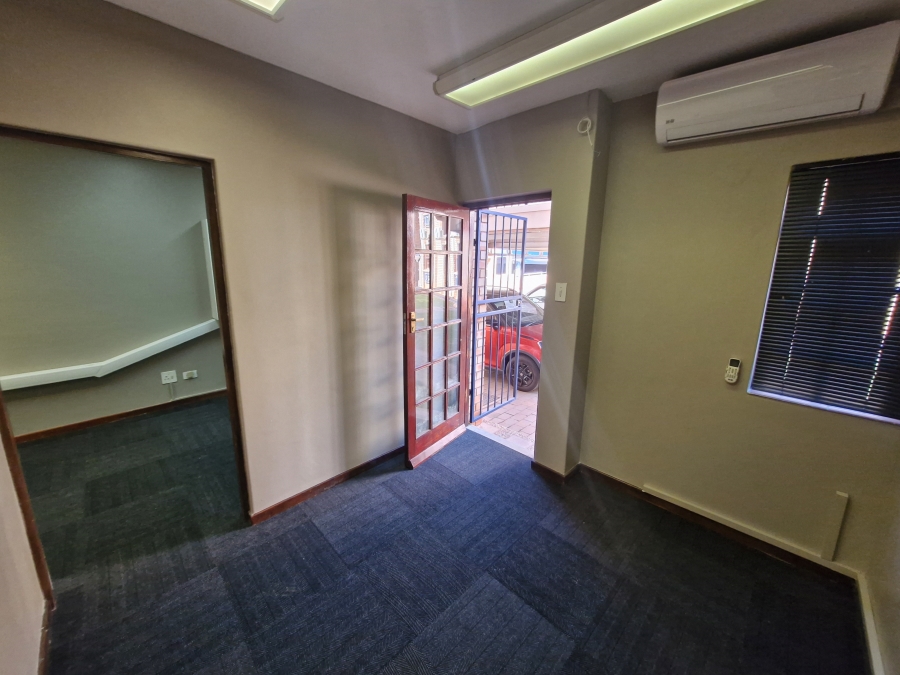 To Let Commercial Property for Rent in Lyttelton Manor Gauteng