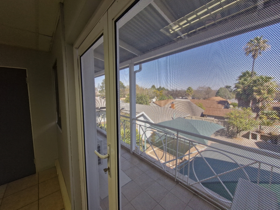 To Let Commercial Property for Rent in Clubview Gauteng