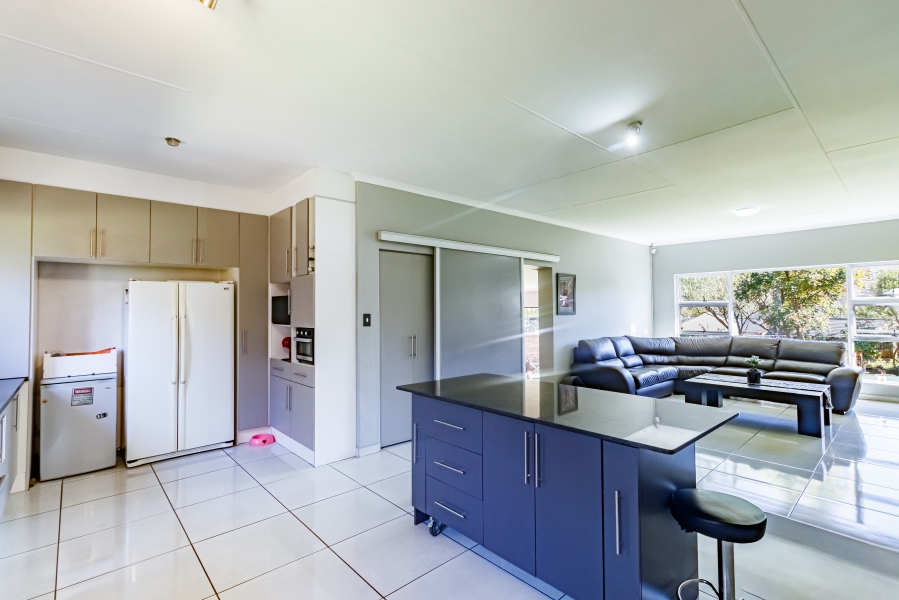 3 Bedroom Property for Sale in Vorna Valley Gauteng