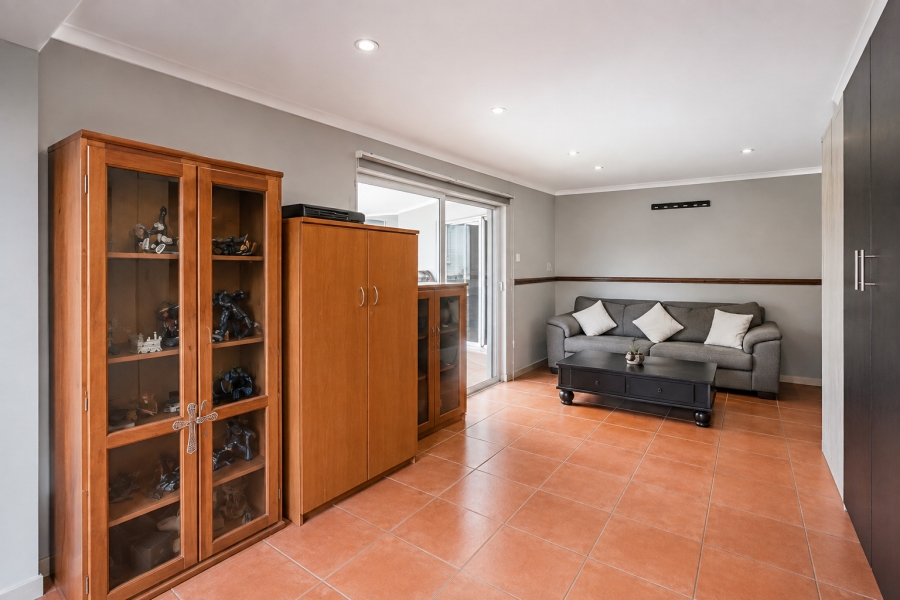 3 Bedroom Property for Sale in Vorna Valley Gauteng