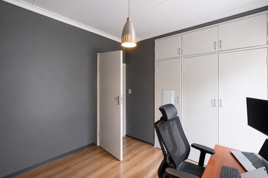 3 Bedroom Property for Sale in Vorna Valley Gauteng