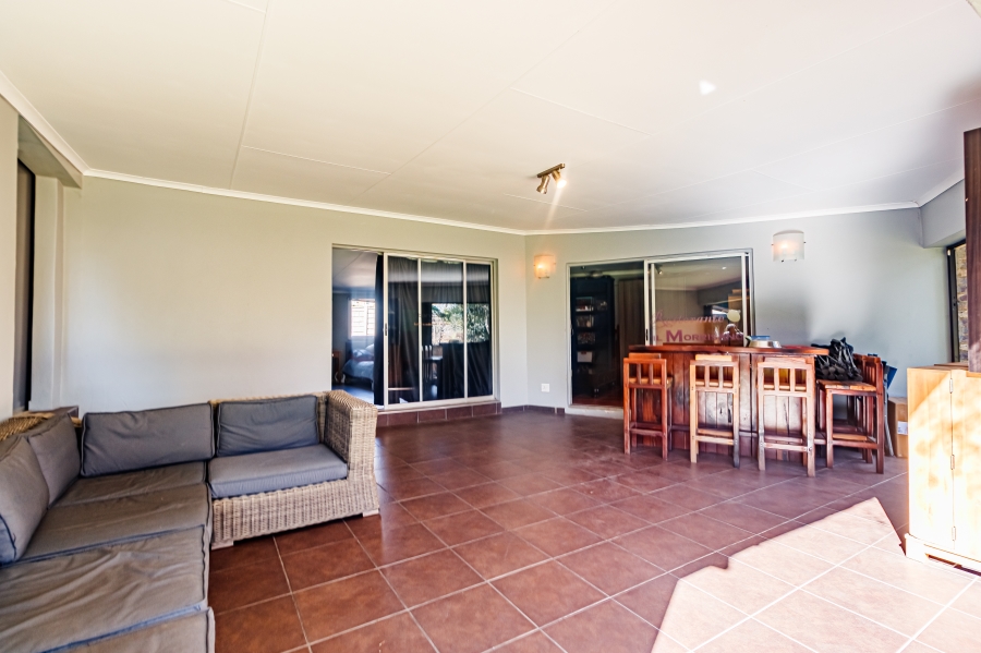 3 Bedroom Property for Sale in Vorna Valley Gauteng