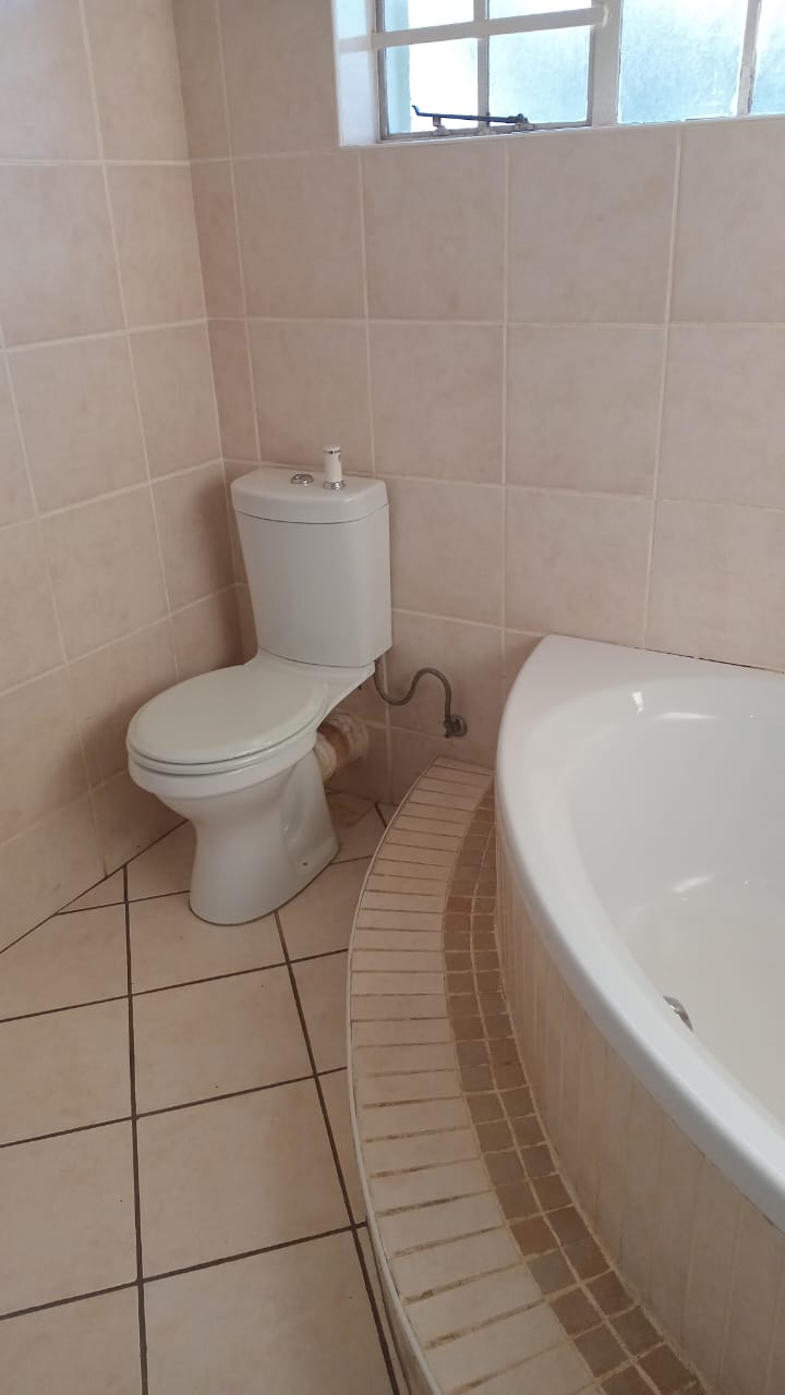 To Let 2 Bedroom Property for Rent in Meadowbrook Gauteng