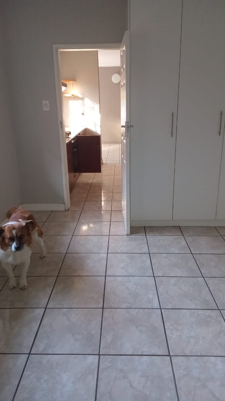 To Let 2 Bedroom Property for Rent in Meadowbrook Gauteng