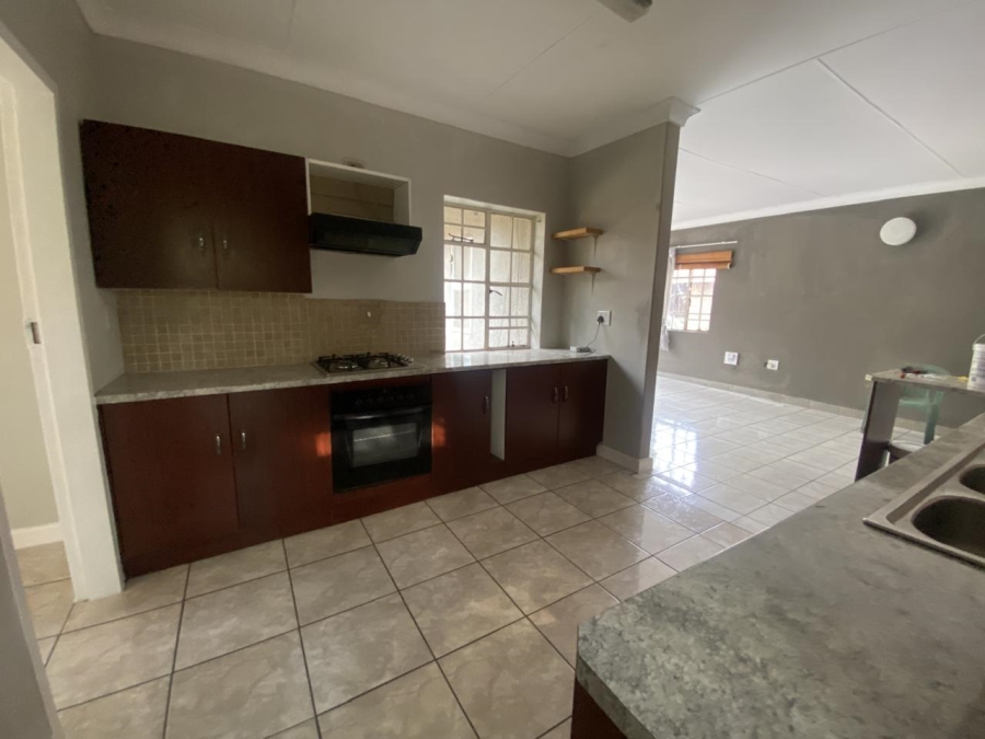 To Let 2 Bedroom Property for Rent in Meadowbrook Gauteng
