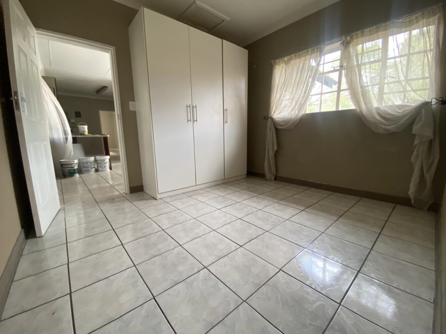 To Let 2 Bedroom Property for Rent in Meadowbrook Gauteng