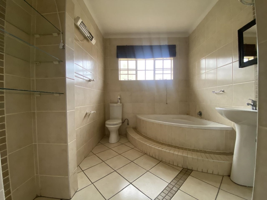 To Let 2 Bedroom Property for Rent in Meadowbrook Gauteng