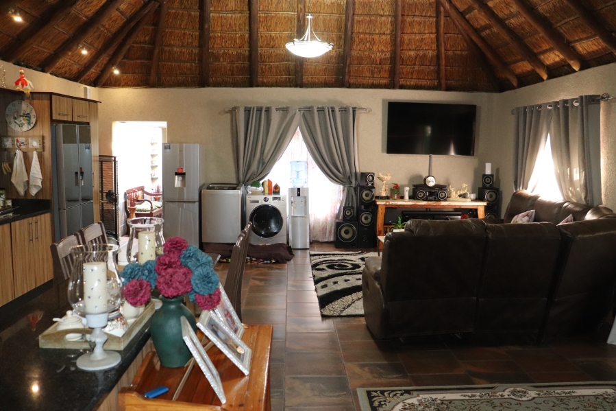 13 Bedroom Property for Sale in Mooilande Gauteng
