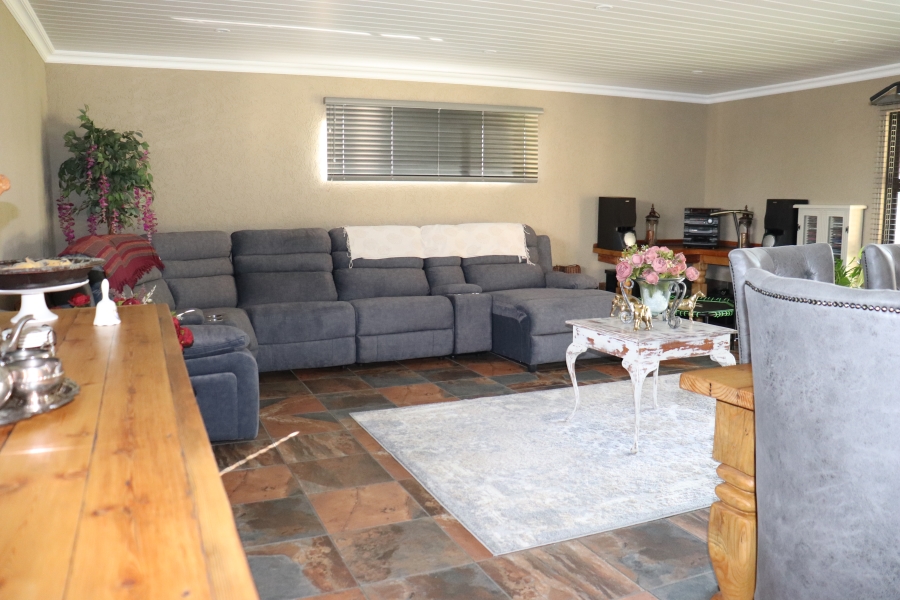 13 Bedroom Property for Sale in Mooilande Gauteng