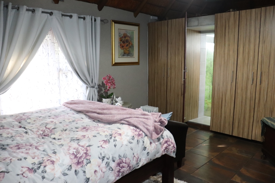 13 Bedroom Property for Sale in Mooilande Gauteng