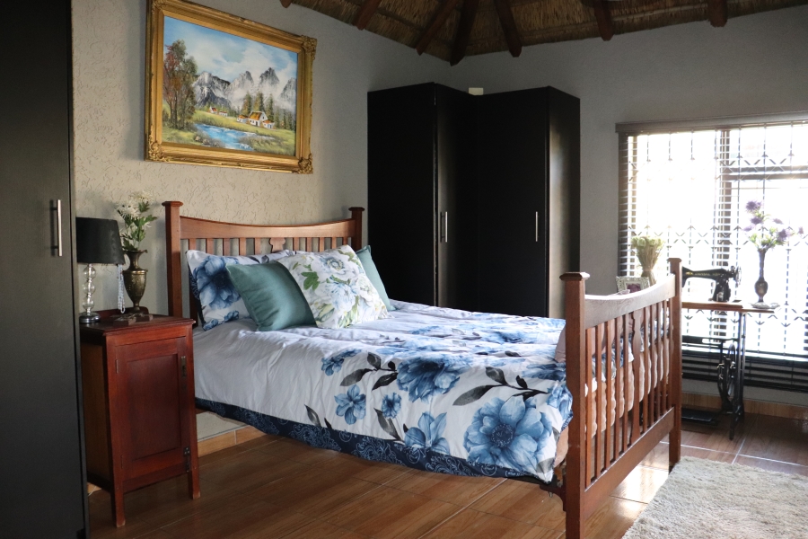 13 Bedroom Property for Sale in Mooilande Gauteng