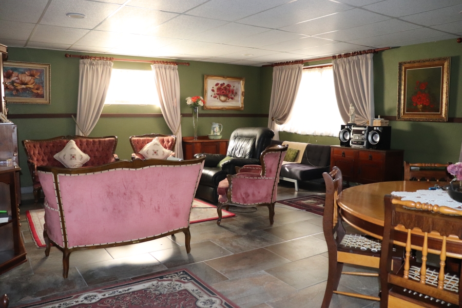 13 Bedroom Property for Sale in Mooilande Gauteng