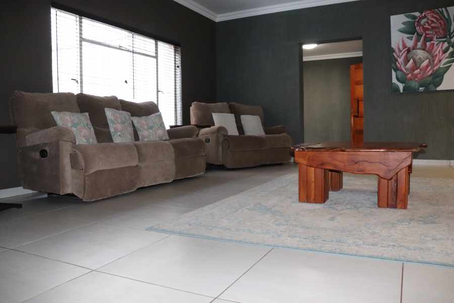 13 Bedroom Property for Sale in Mooilande Gauteng