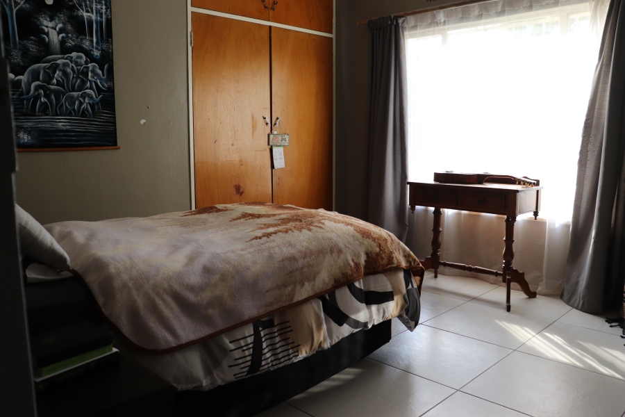 13 Bedroom Property for Sale in Mooilande Gauteng