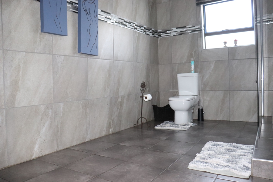 13 Bedroom Property for Sale in Mooilande Gauteng