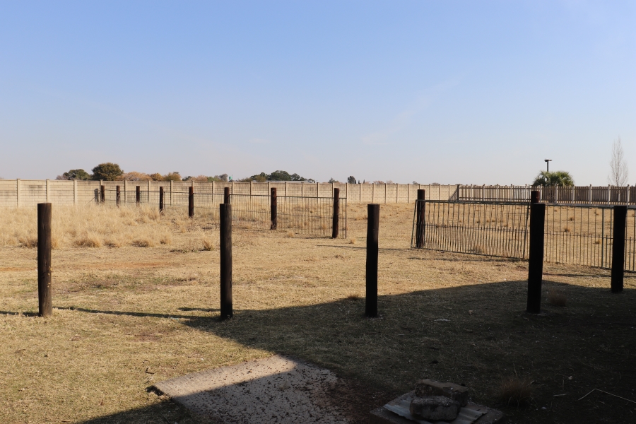 13 Bedroom Property for Sale in Mooilande Gauteng