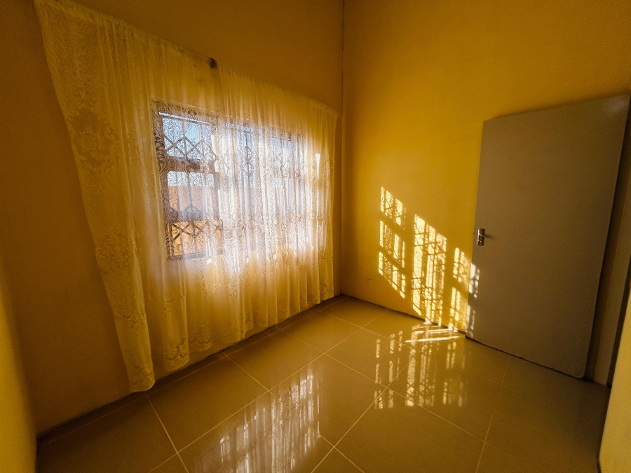 2 Bedroom Property for Sale in Savanna City Gauteng